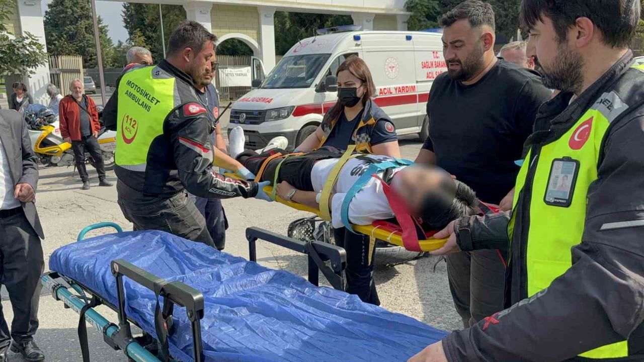SAMSUN’UN CANİK İLÇESİNDE OTOMOBİLLE ÇARPIŞAN MOTOSİKLETİN 17 YAŞINDAKİ SÜRÜCÜSÜ...