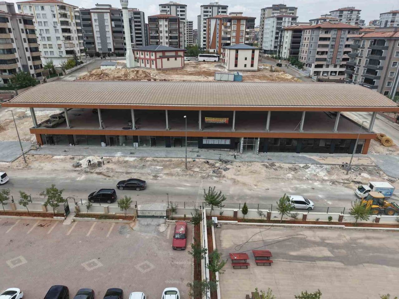 ŞEHİTKAMİL BELEDİYESİ TARAFINDAN KARACAAHMET MAHALLESİ’NDE YAPIMI SÜRDÜRÜLEN KARACAAHMET SEMT...