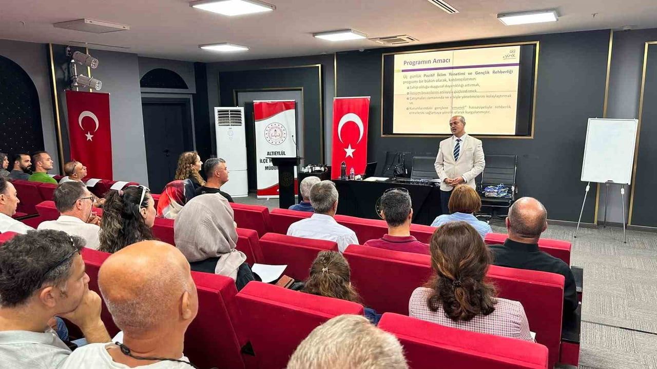 SANAYİ VE TEKNOLOJİ BAKANLIĞI KALKINMA AJANSLARI GENEL MÜDÜRLÜĞÜ KOORDİNASYONUNDA FAALİYETLERİNİ...