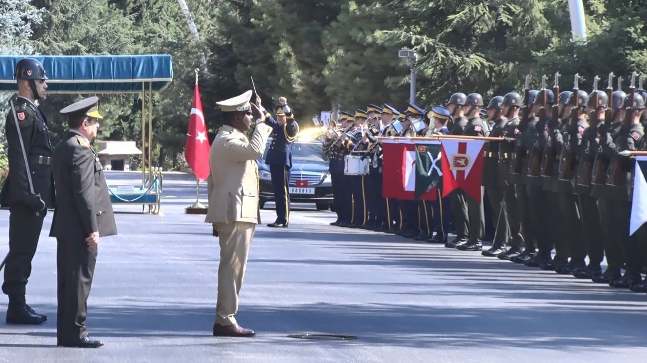 GENELKURMAY BAŞKANI ORGENERAL SELÇUK BAYRAKTAROĞLU, RESMİ DAVETLİSİ OLARAK TÜRKİYE’YE GELEN SOMALİ...