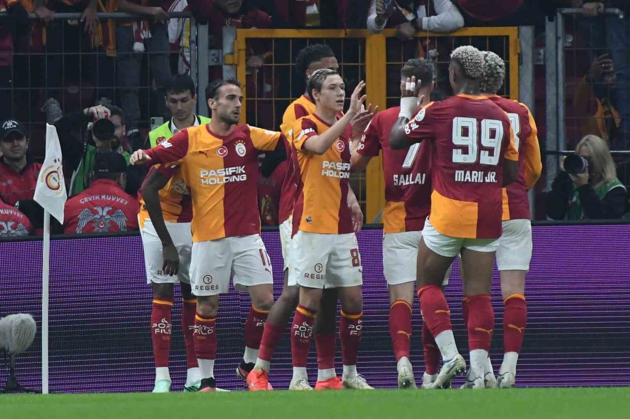 GALATASARAY, FENERBAHÇE İLE RAMS PARK’TA OYNADIĞI 18. DERBİSİNDE 7. GALİBİYETİNİ ELDE...