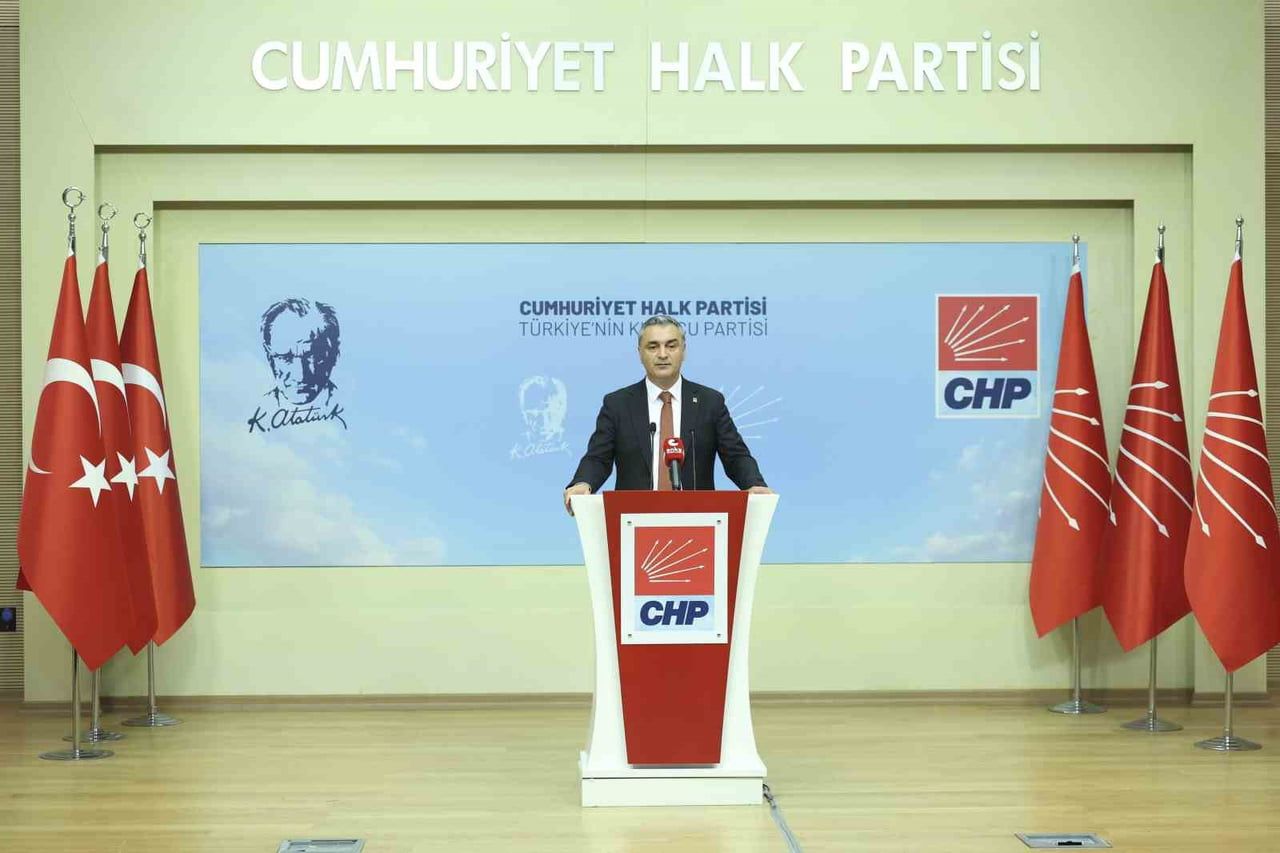 CHP SÖZCÜSÜ MÜSLİM SARI MYK GÜNDEMİNE İLİŞKİN GENEL MERKEZDE AÇIKLAMALARDA BULUNDU