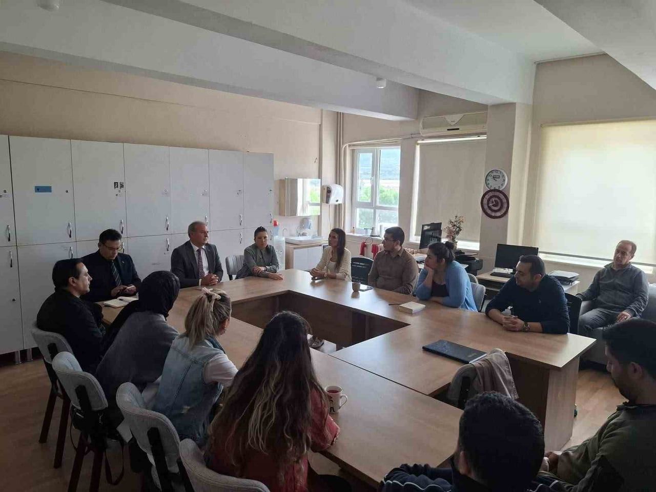 SARIGÖL İLÇE MİLLİ EĞİTİM MÜDÜRÜ YILDIRAY DEMİRTAŞ VE ŞUBE MÜDÜRÜ YÜKSEL KANYILMAZ, SARIGÖL MİLLİ...