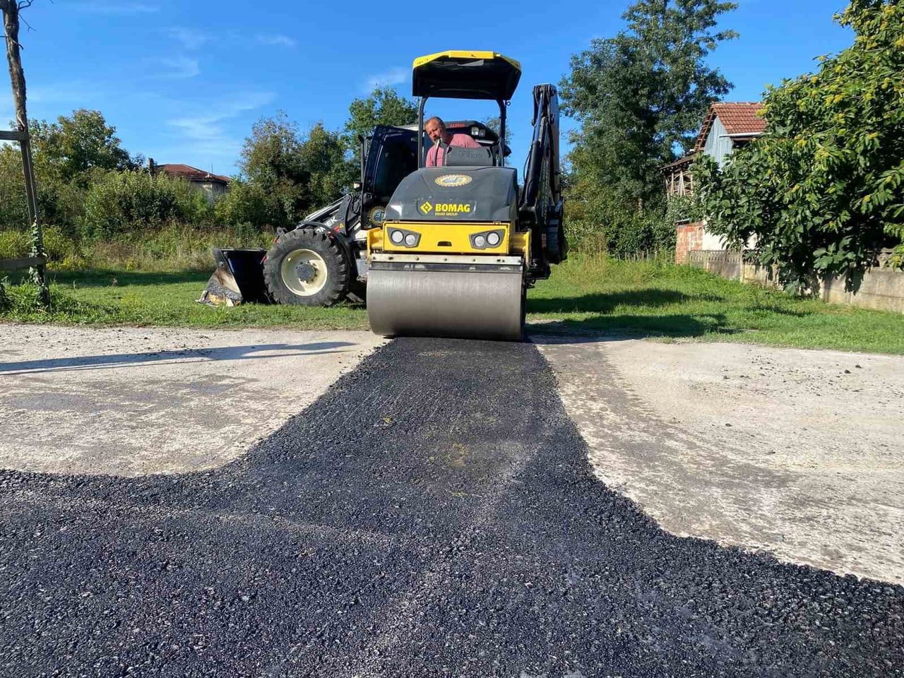 DÜZCE’NİN MERKEZ İLÇESİNE BAĞLI ÇALICUMA KÖYÜ’NDE YOL GÜVENLİĞİNİ VE ULAŞIM KONFORUNU ARTIRMAK...