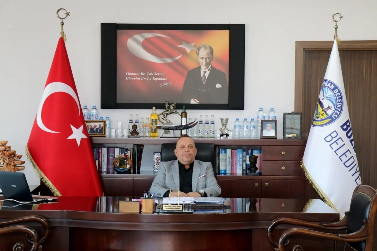 BAŞKAN ÖZEL’DEN YENİ EĞİTİM YILI MESAJI