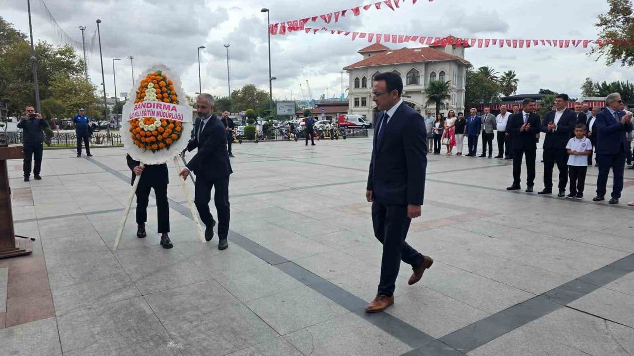 BANDIRMA’DA İLKÖĞRETİM HAFTASI COŞKUYLA KUTLANDI