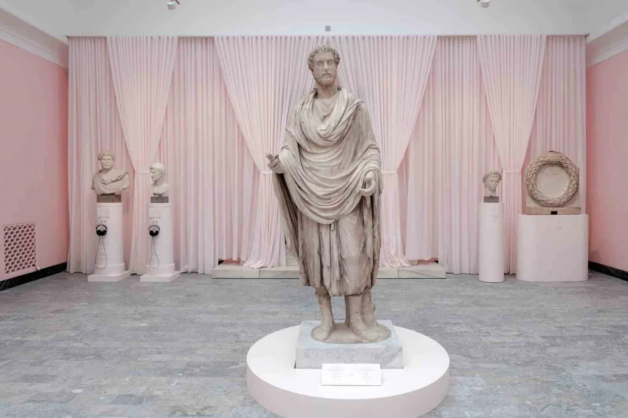 BURDUR MÜZESİ KOLEKSİYONUNDAN 18 ESER, KOPENHAG'DAKİ GLYPTOTEK MÜZESİ'NDE AÇILAN ‘ROMA...