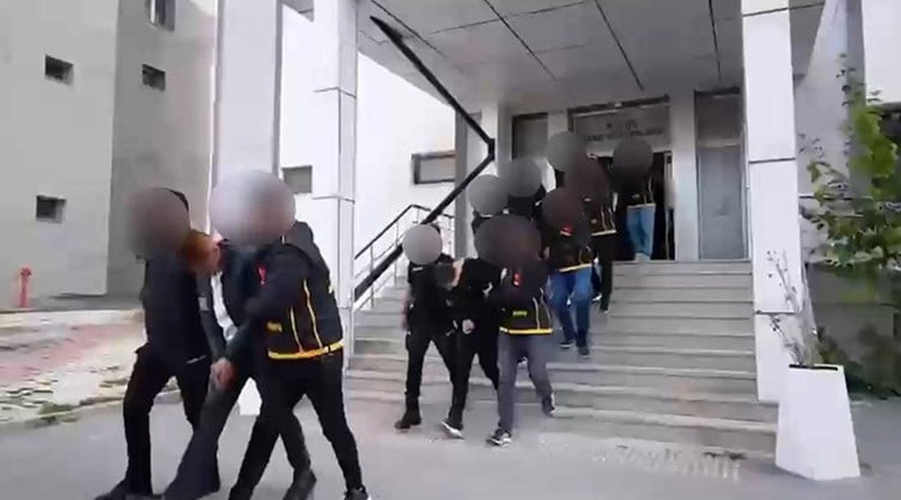 HESAPLARINDA TOPLAM 2 MİLYAR 359 MİLYON 884 BİN 154 TL TUTARINDA ŞÜPHELİ PARA HAREKETİ TESPİT...