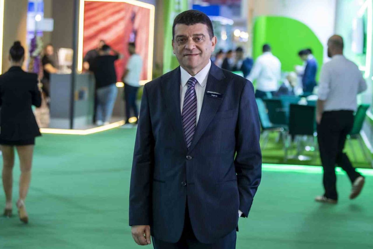 TIBBİ KENEVİRİN ALTERNATİF ÜRÜN ARAYIŞINDAKİ ÇİFTÇİLER İÇİN ÖNEMLİ BİR POTANSİYEL TAŞIDIĞINI...