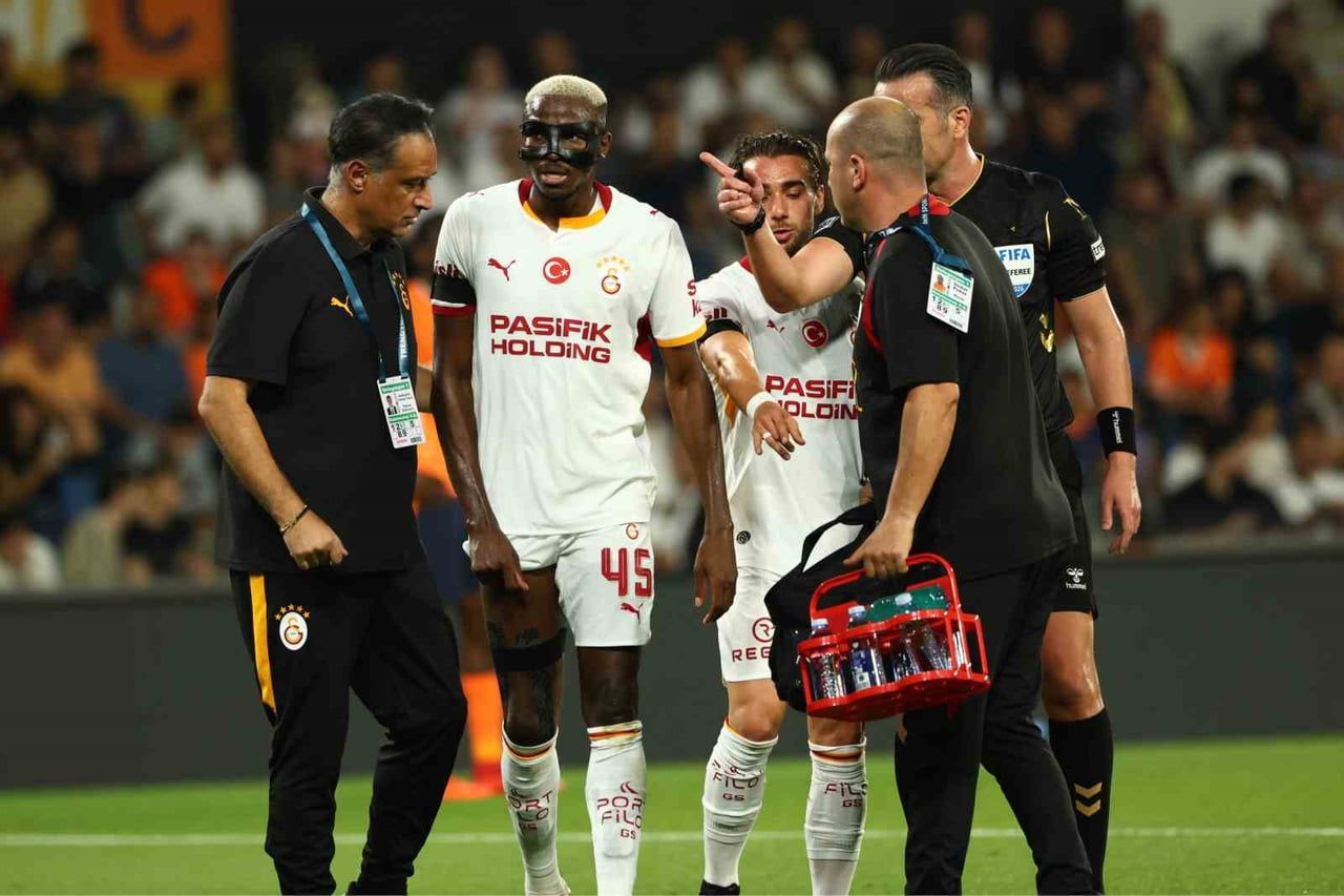 GALATASARAY’IN NİJERYALI FUTBOLCUSU VİCTOR OSİMHEN, BAŞAKŞEHİR MAÇINDA 33. DAKİKASINDA...