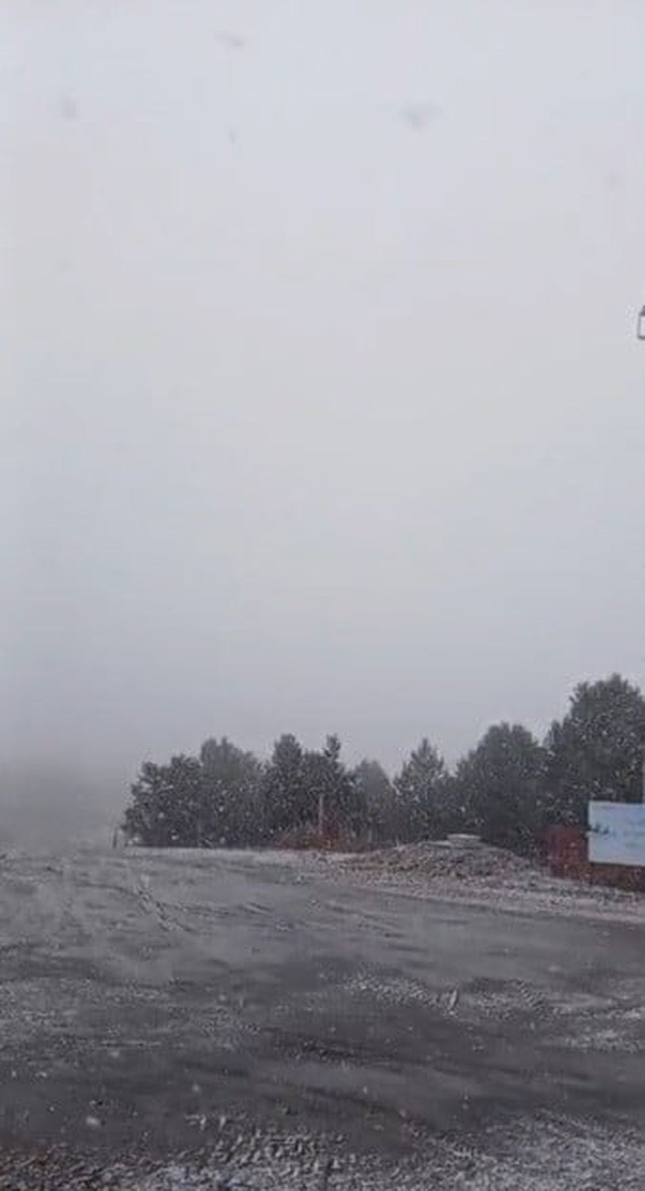 KARS’IN SARIKAMIŞ İLÇESİNDE GÜN BOYU ETKİLİ OLAN SAĞANAK YAĞMUR, YÜKSEK KESİMLERDE HAVA...