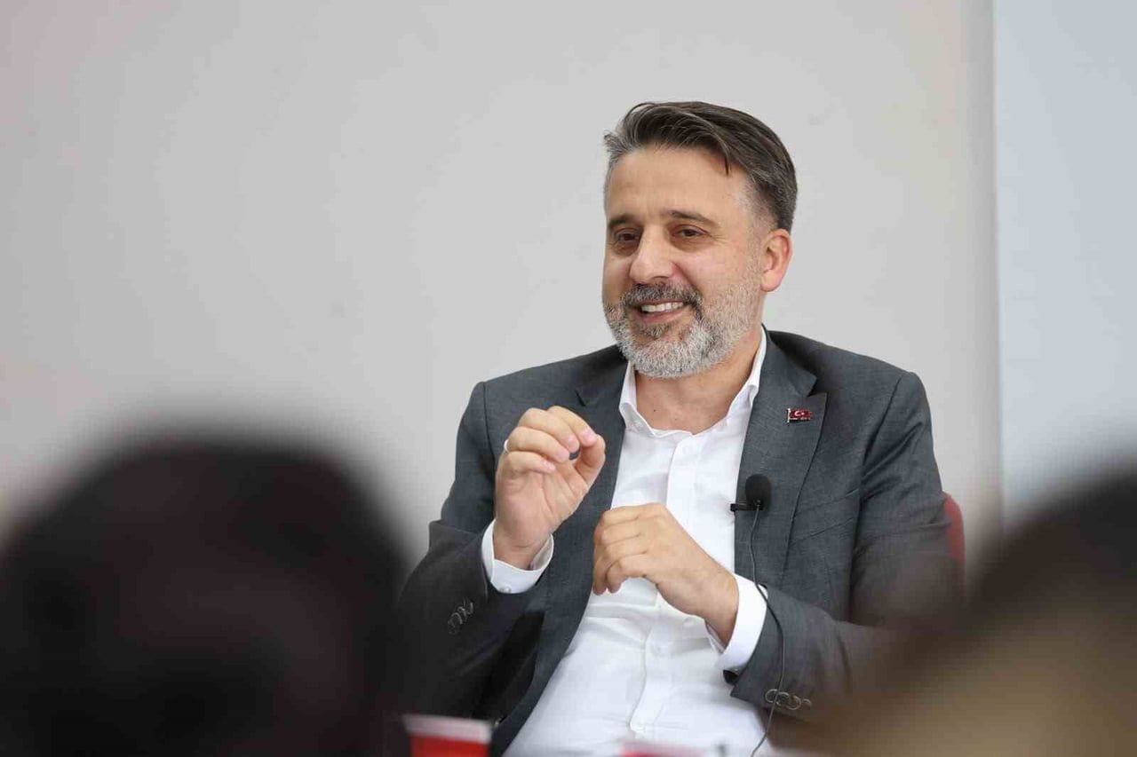BURSA BÜYÜKŞEHİR BELEDİYE BAŞKAN VEKİLİ ŞAHİN BİBA, MEZUNU OLDUĞU BURSA ULUDAĞ ÜNİVERSİTESİ (BUÜ)...