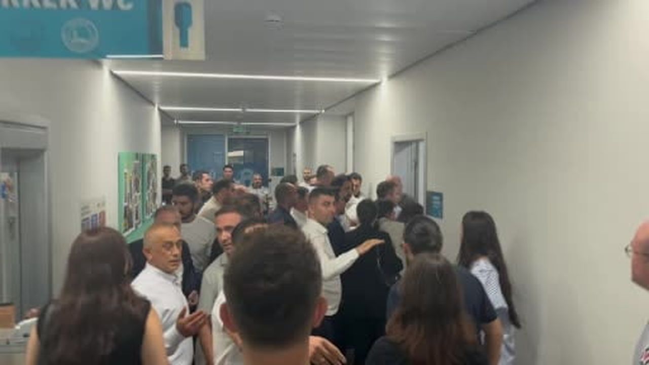 Üsküdar'da başkanvekili seçiminde CHP'de gerginlik