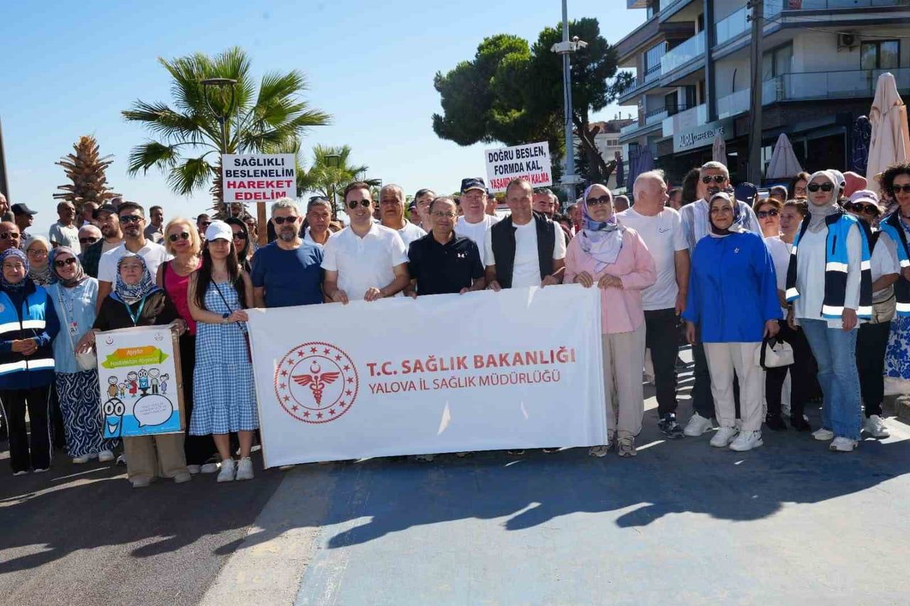 YALOVA’DA HALK SAĞLIĞI HAFTASI KAPSAMINDA DÜZENLENEN YÜRÜYÜŞTE, SAĞLIKLI YAŞAM VE DÜZENLİ FİZİKSEL...