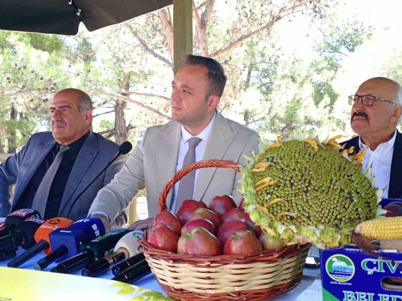 DENİZLİ’NİN ÇİVRİL İLÇESİNDE BU YIL 28’İNCİSİ DÜZENLENECEK ULUSLARARASI ELMA TARIM VE KÜLTÜR...