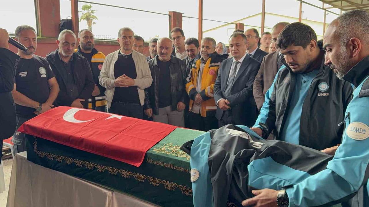 SAMSUN’UN TERME İLÇESİNDE NAKİL İÇİN ORGAN TAŞIYAN ARACIN KAZA YAPMASI SONUCU HAYATINI KAYBEDEN...