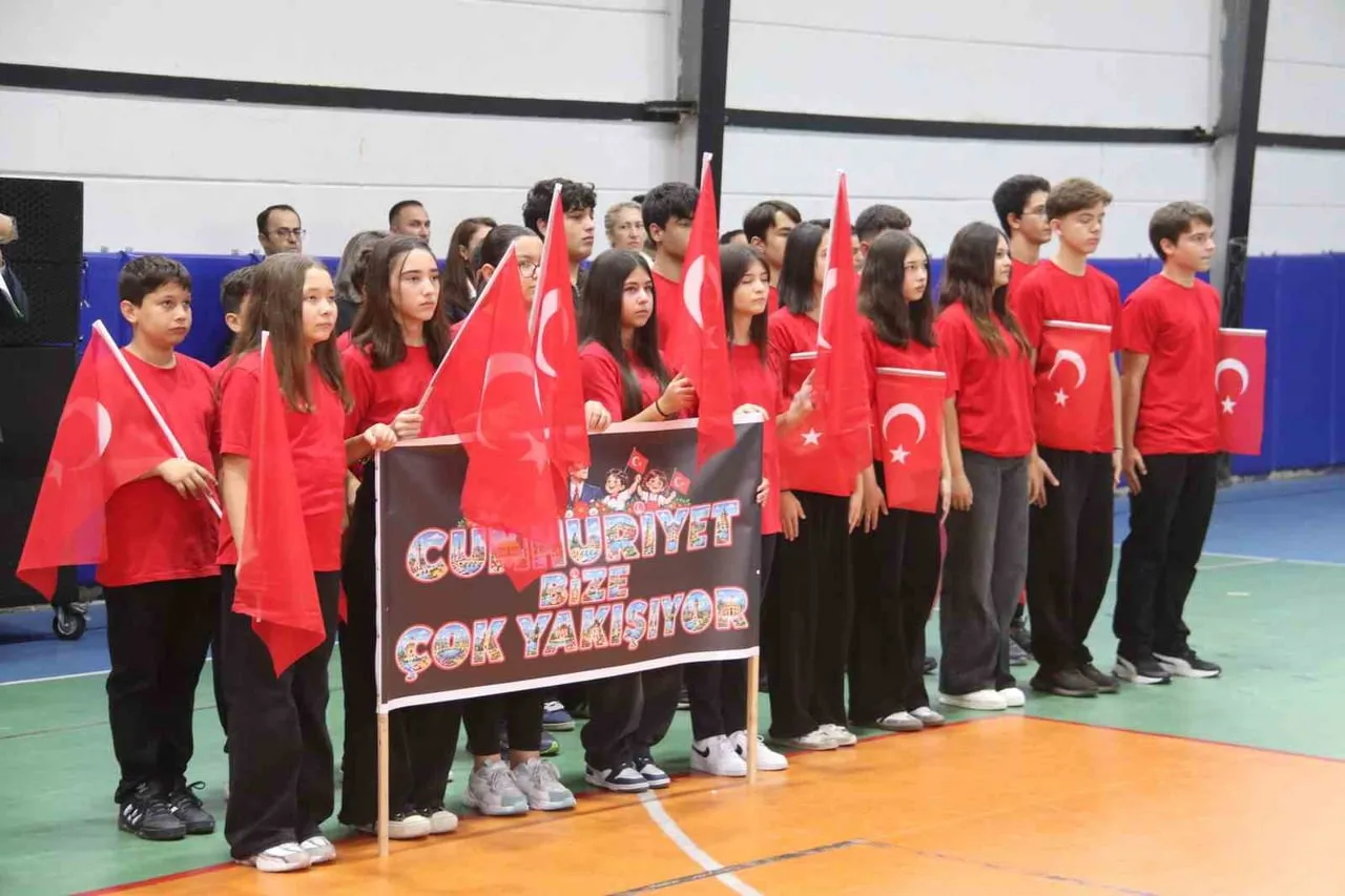 MUĞLA'NIN FETHİYE İLÇESİNDE 29 EKİM CUMHURİYET BAYRAMI’NIN 103’ÜNCÜ YIL DÖNÜMÜ DÜZENLENEN TÖRENLE...
