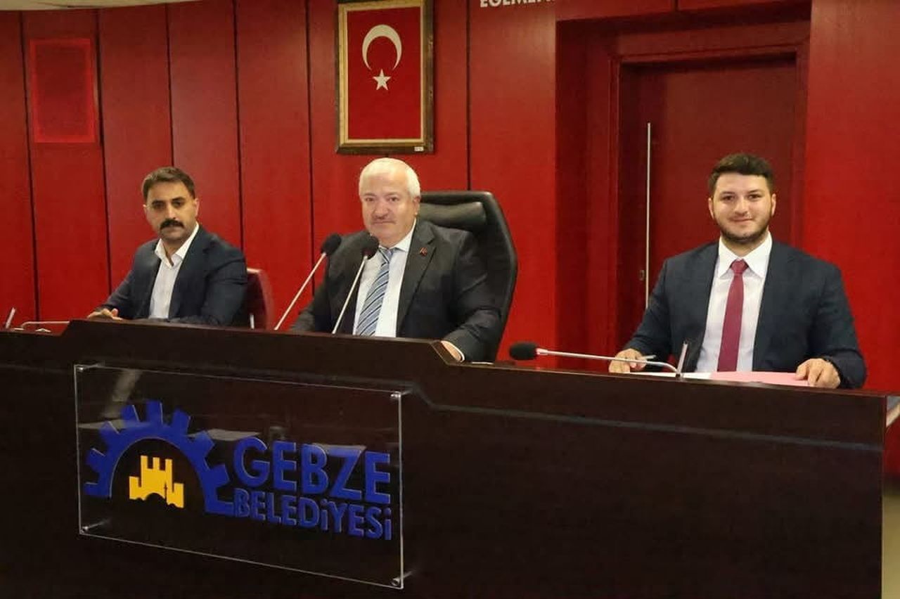 GEBZE BELEDİYESİNİN 2027 YILI BÜTÇESİ, 6,5 MİLYAR LİRADAN 9,3 MİLYAR LİRAYA YÜKSELTİLEREK MECLİSTE...