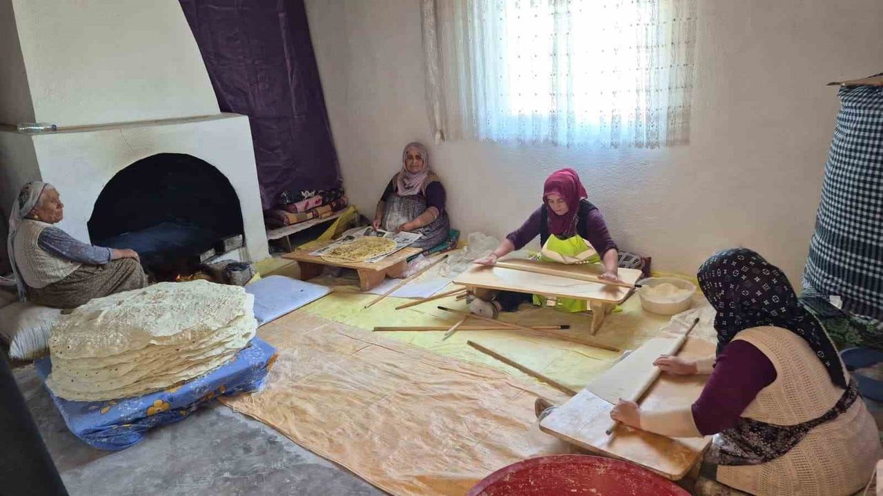 YOZGAT’TA MUTFAK KÜLTÜRÜNÜN VE SOFRA GELENEKLERİNİN VAZGEÇİLMEZ LEZZETİ OLAN KIŞLIK YUFKA...