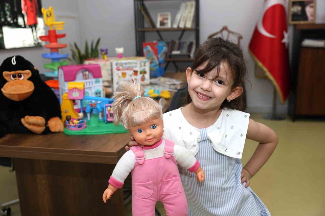 OSMANGAZİ BELEDİYESİ’NİN ÇOCUKLARIN HAYAL DÜNYASINI ZENGİNLEŞTİRMEK, PAYLAŞMA VE DAYANIŞMA...