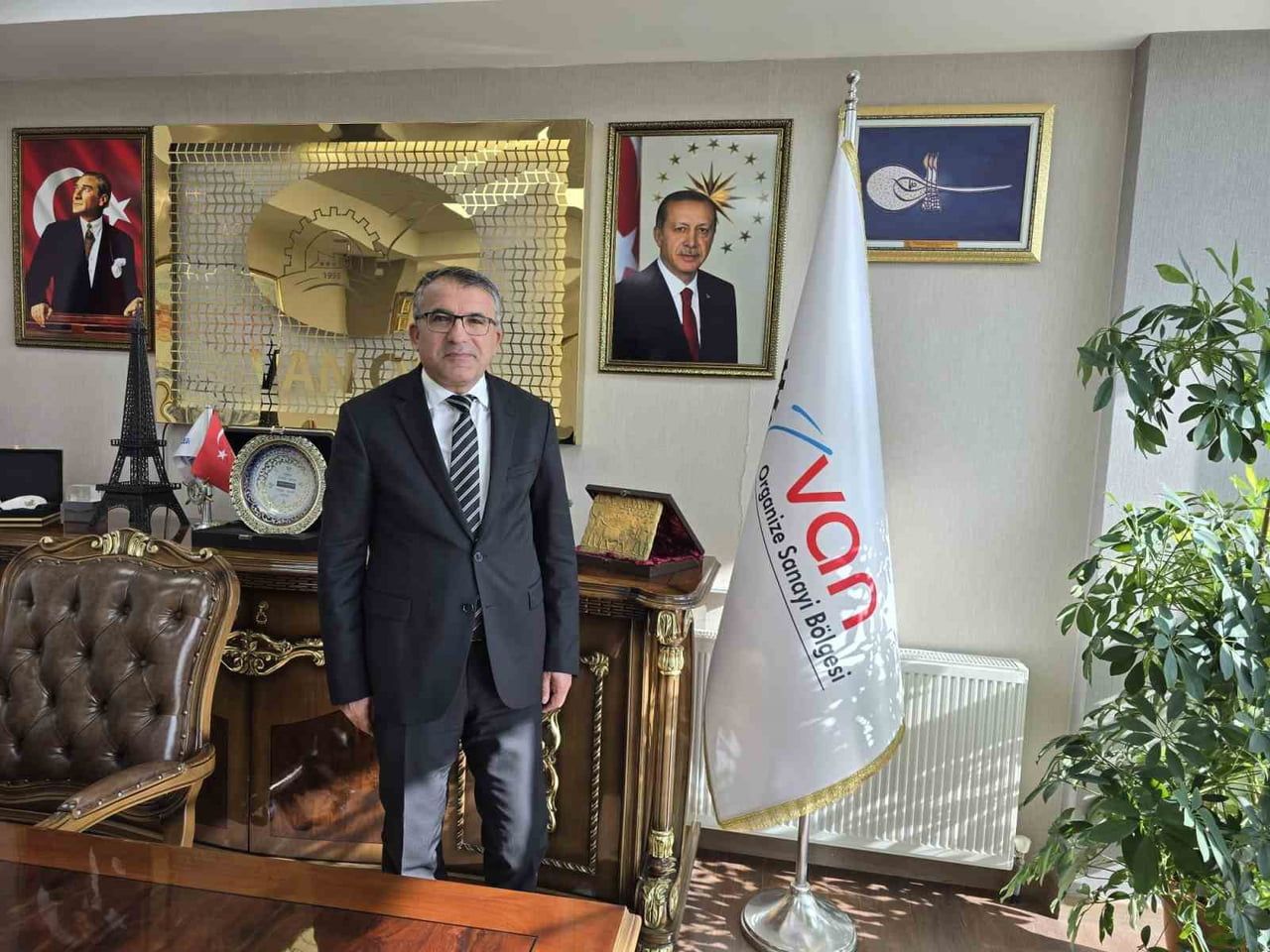 VAN ORGANİZE SANAYİ BÖLGESİ (OSB) YÖNETİM KURULU BAŞKANI MEMET ASLAN, AFET RİSKİNE KARŞI DİRENÇLİ...