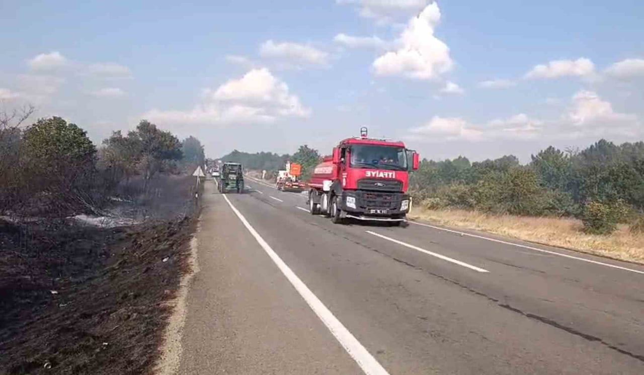 EDİRNE'NİN MERİÇ İLÇESİNE BAĞLI KARAYUSUFLU KÖYÜNDE ÇIKAN ORMAN YANGINI, HAVADAN VE KARADAN...