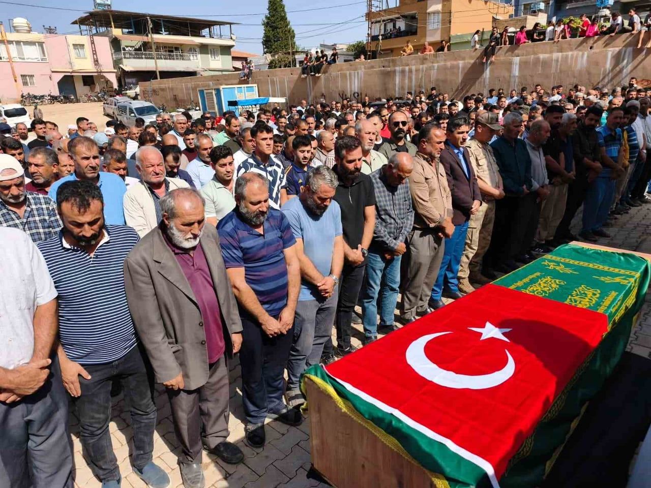 DEMİR İÇİN BUGÜN ÖĞLE NAMAZININ ARDINDAN REYHANLI İLÇESİ HARRAN MAHALLESİ'NDE CENAZE NAMAZI...