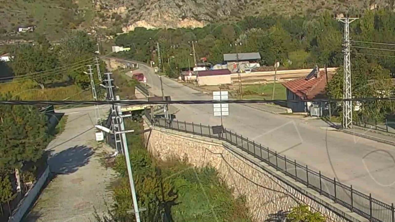 KAZA GÜVENLİK KAMERASINA YANSIDI.