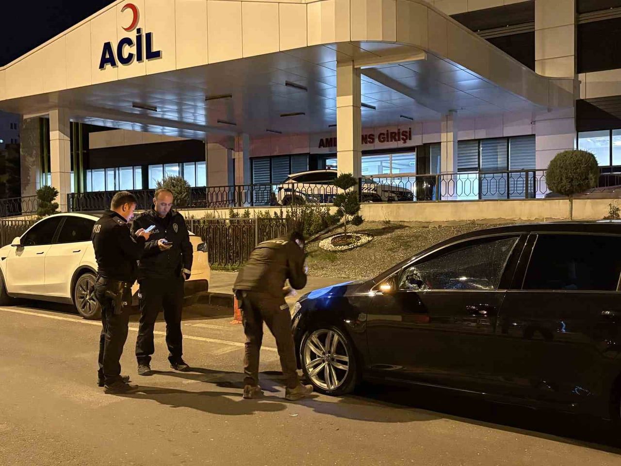KAYSERİ’NİN MELİKGAZİ İLÇESİNDE İKİ KİŞİ ARASINDA ÇIKAN KAVGADA 1 KİŞİ BIÇAKLANARAK, YARALANDI....