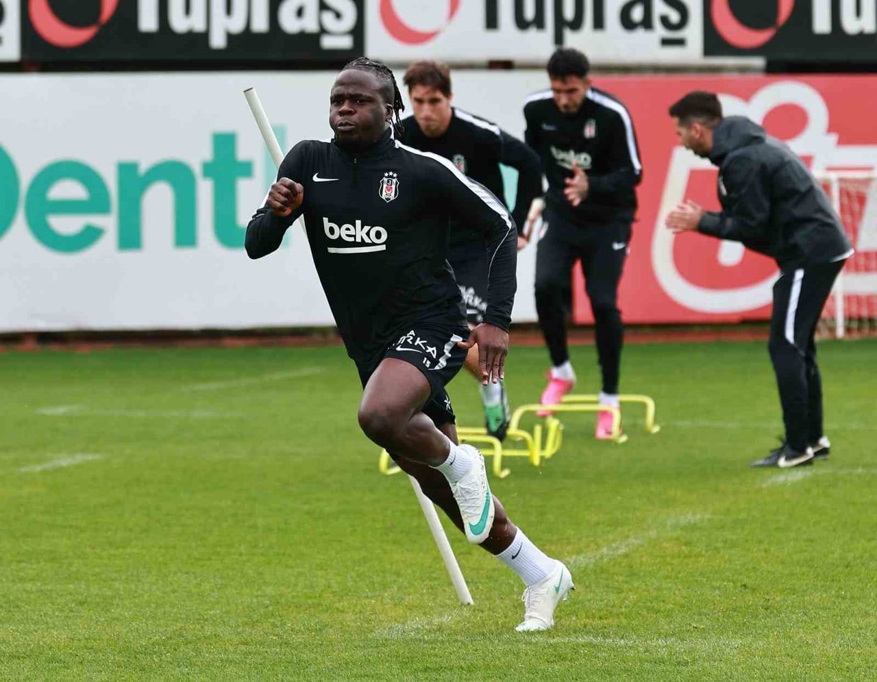 BEŞİKTAŞ, TRENDYOL SÜPER LİG'İN 8. HAFTASINDA TRABZONSPOR İLE DEPLASMANDA OYNAYACAĞI KARŞILAŞMANIN...
