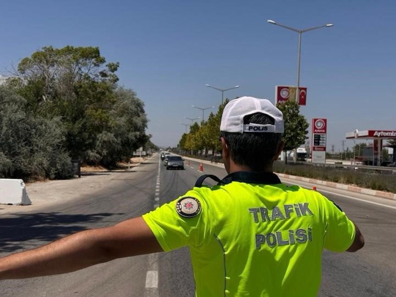 KARAMAN'DA POLİS EKİPLERİNCE SON BİR HAFTADA DENETİMLER GERÇEKLEŞTİRİLDİ