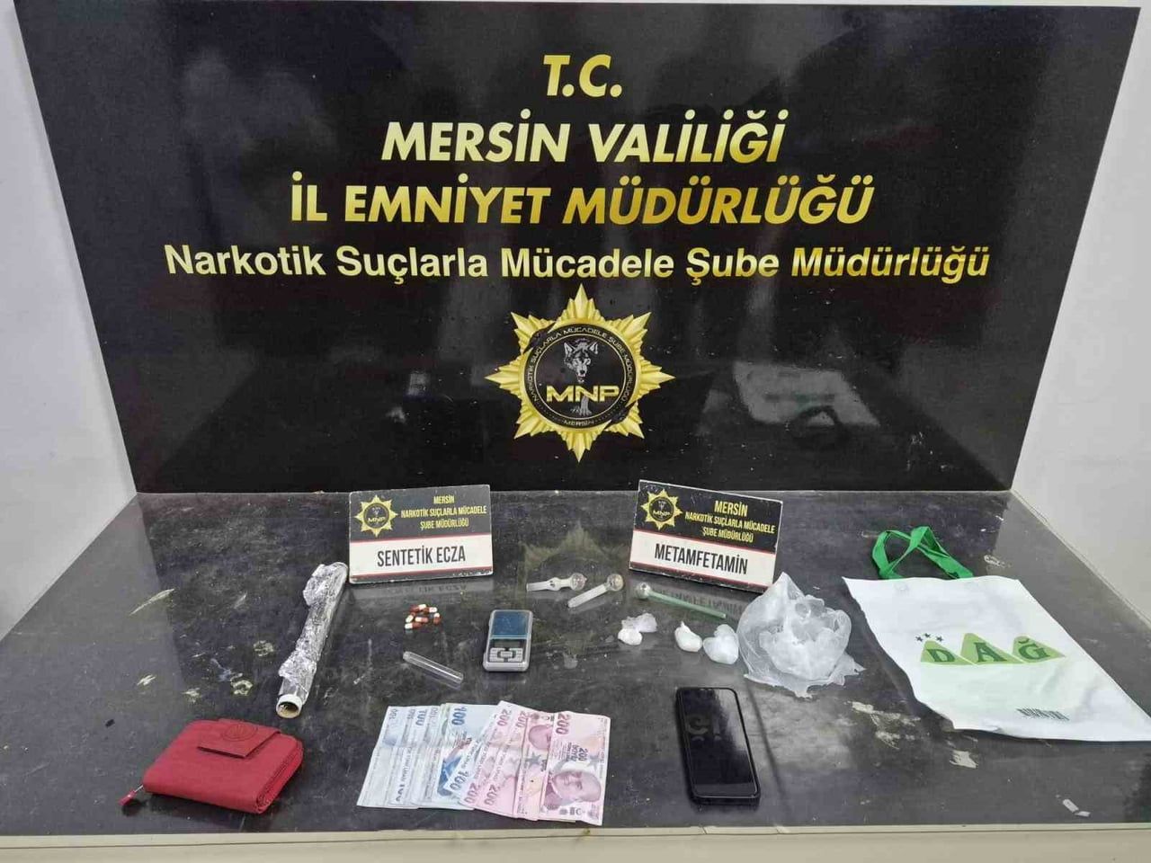 MERSİN’DE UYUŞTURUCU MADDE TİCARETİ YAPAN VE SOKAK SATICISI OLARAK TABİR EDİLEN ŞAHISLARA YÖNELİK...