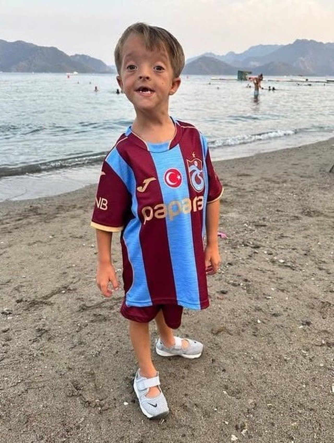 ISAAC KEARNEY, TRABZONSPOR YÖNETİMİNİN ORGANİZASYONUYLA TRABZON’A GELDİ