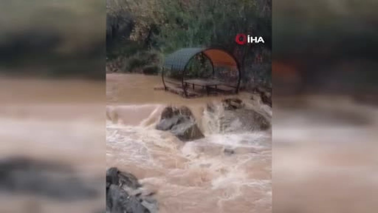 Palu’da Teke Deresi coştu