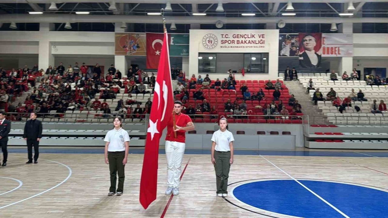 MARMARİS’TE CUMHURİYET’İN 103. YILI COŞKUSU