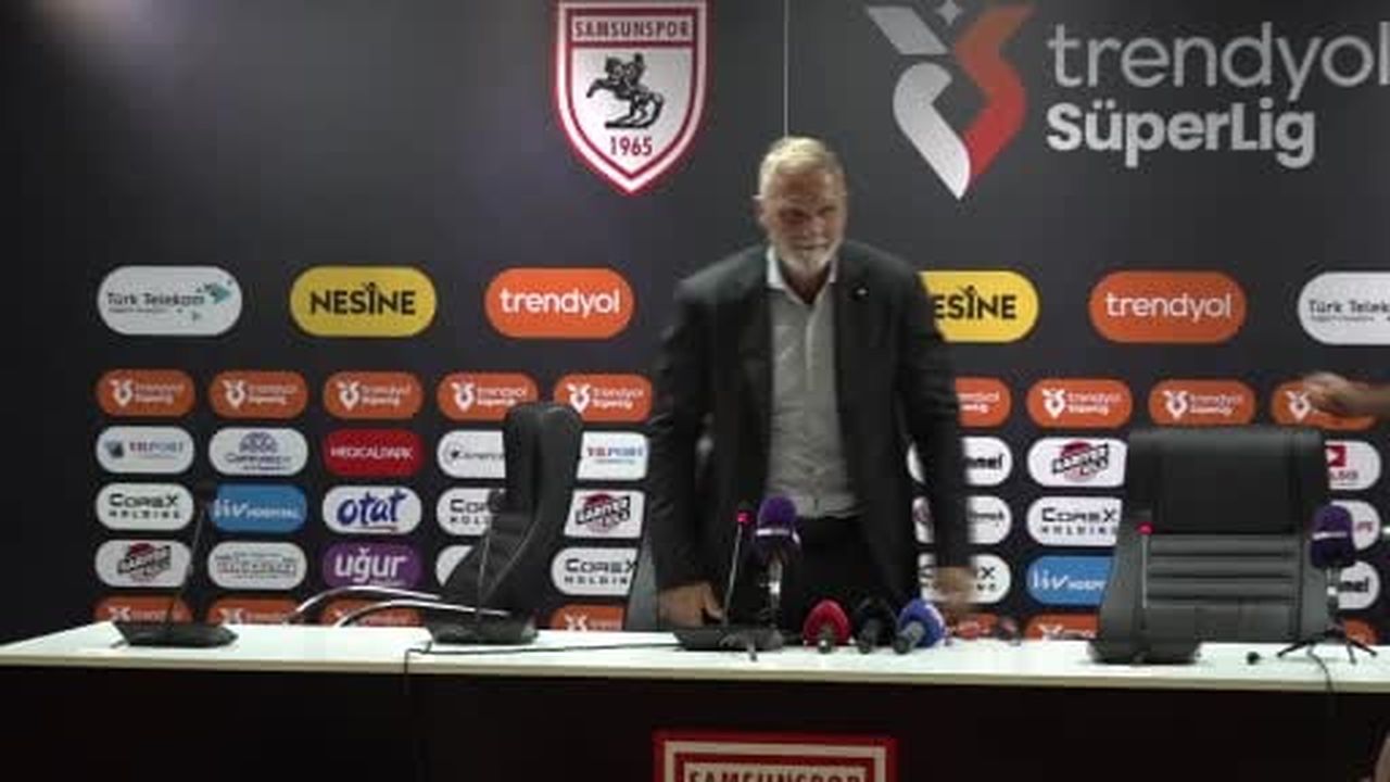 Samsunspor Teknik Direktörü Thorsten Fink, Göztepe ile 3-3 berabere kaldıkları maçın ardından hak...