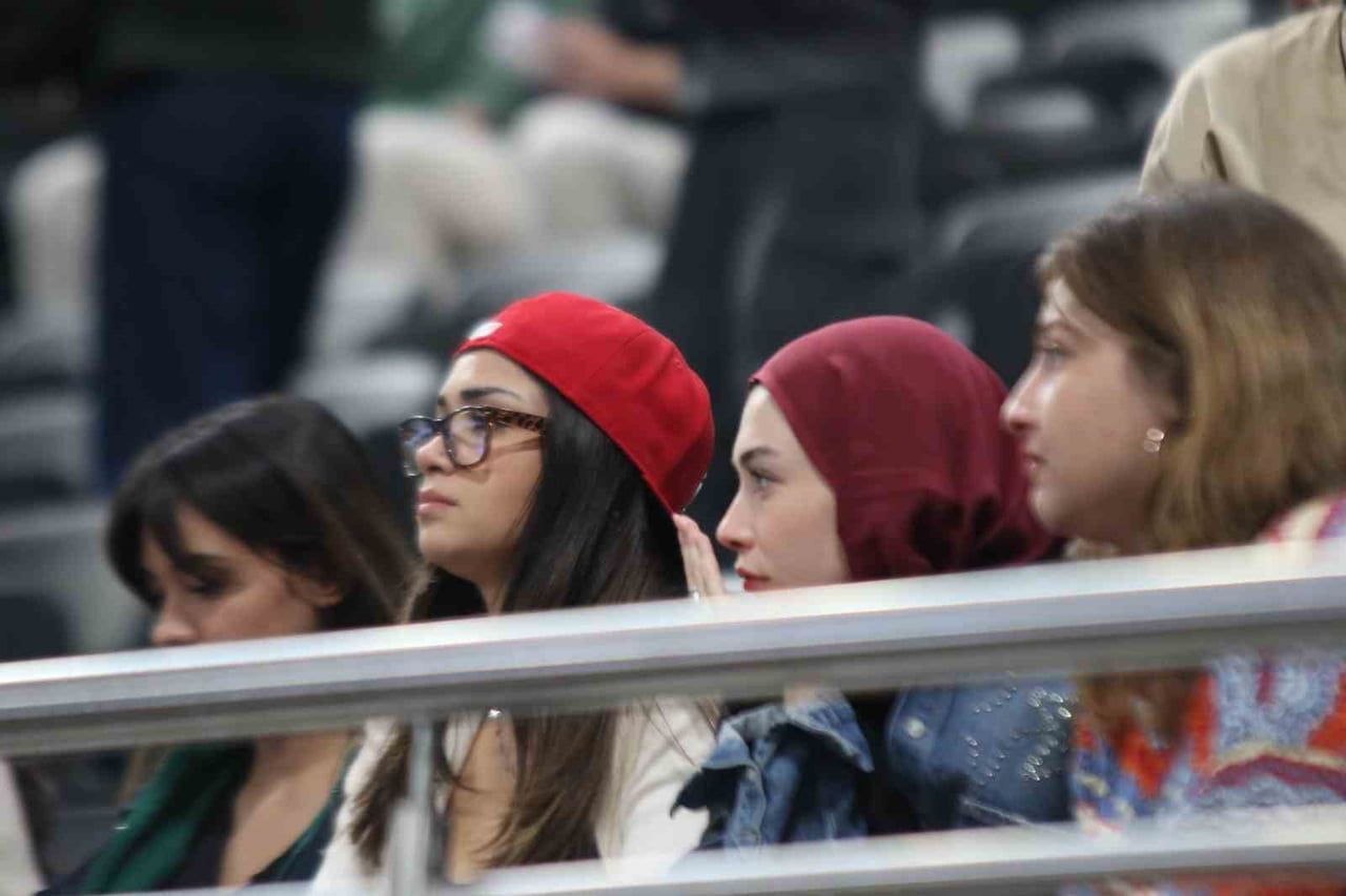 TÜRK TELEKOM BASKETBOL TARAFINDAN İKLİM DEĞİŞİKLİĞİ İÇİN MAÇ ÖNCESİ FARKINDALIK...