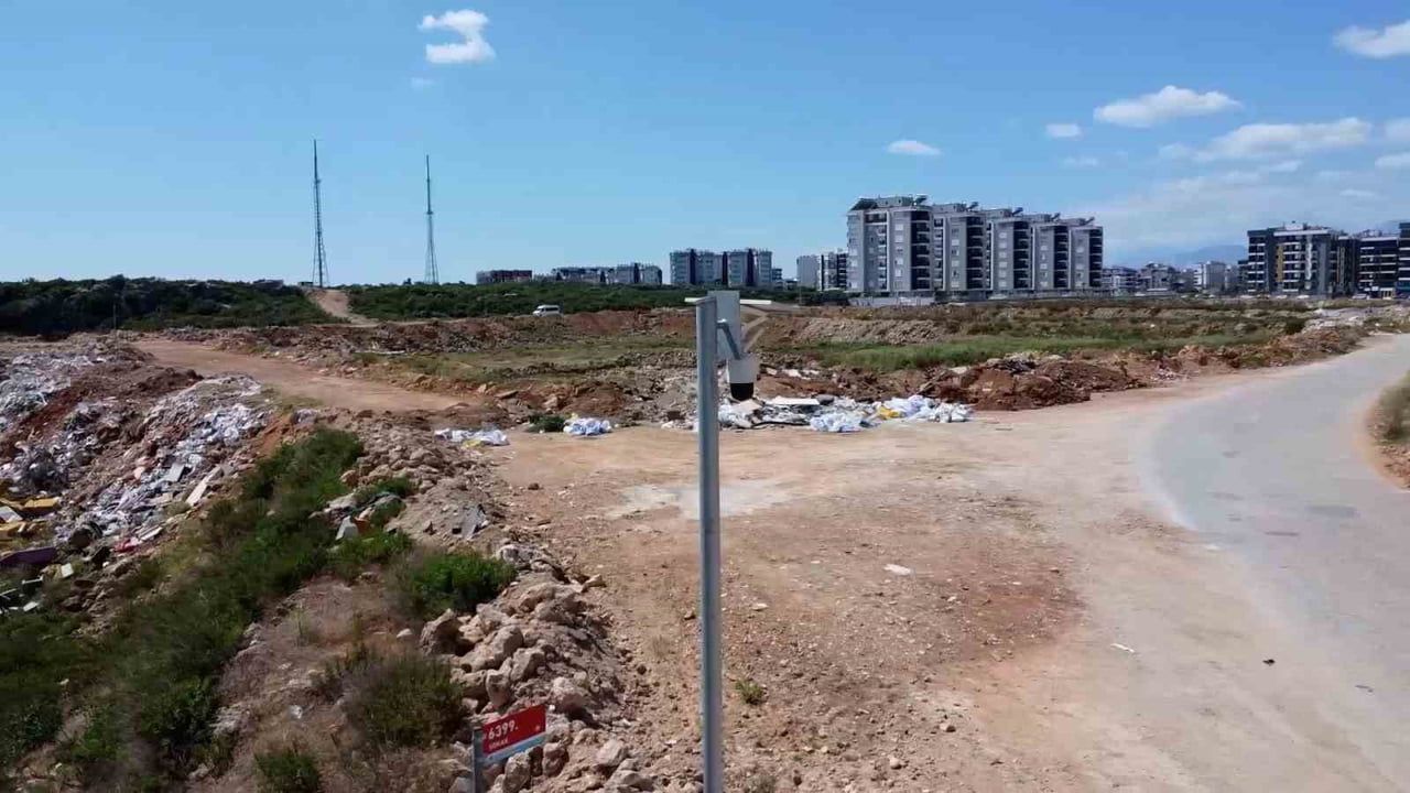 KEPEZ BELEDİYESİ, ÇEVREYİ KİRLETENLERE KARŞI FOTOKAPANLARLA 7 GÜN 24 SAAT TAKİP VE SAHA...