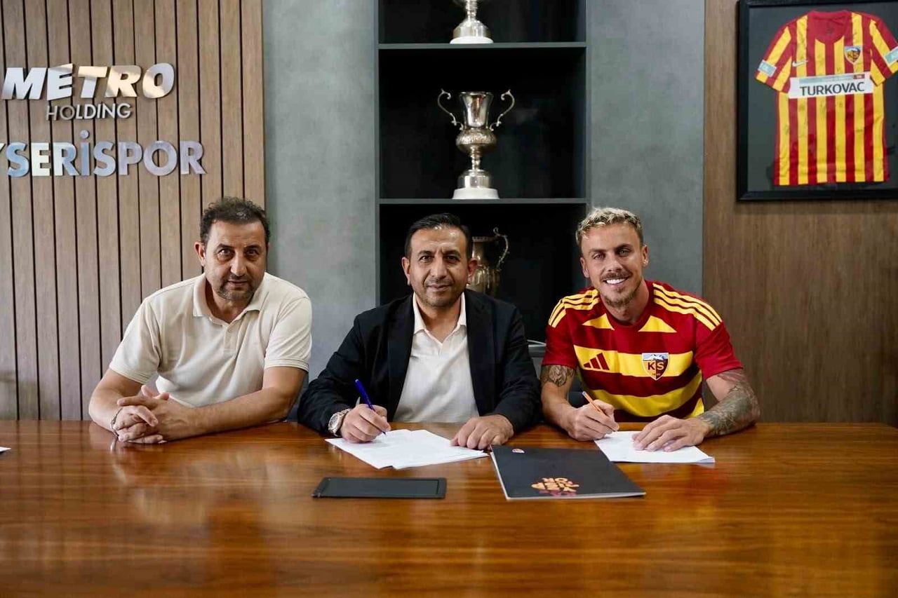 KAYSERİSPOR, YENİ SEZON İÇİN KADROSUNA 7 YABANCI OYUNCU KATTI, BU OYUNCULARIN LİSANS İŞLEMLERİ...