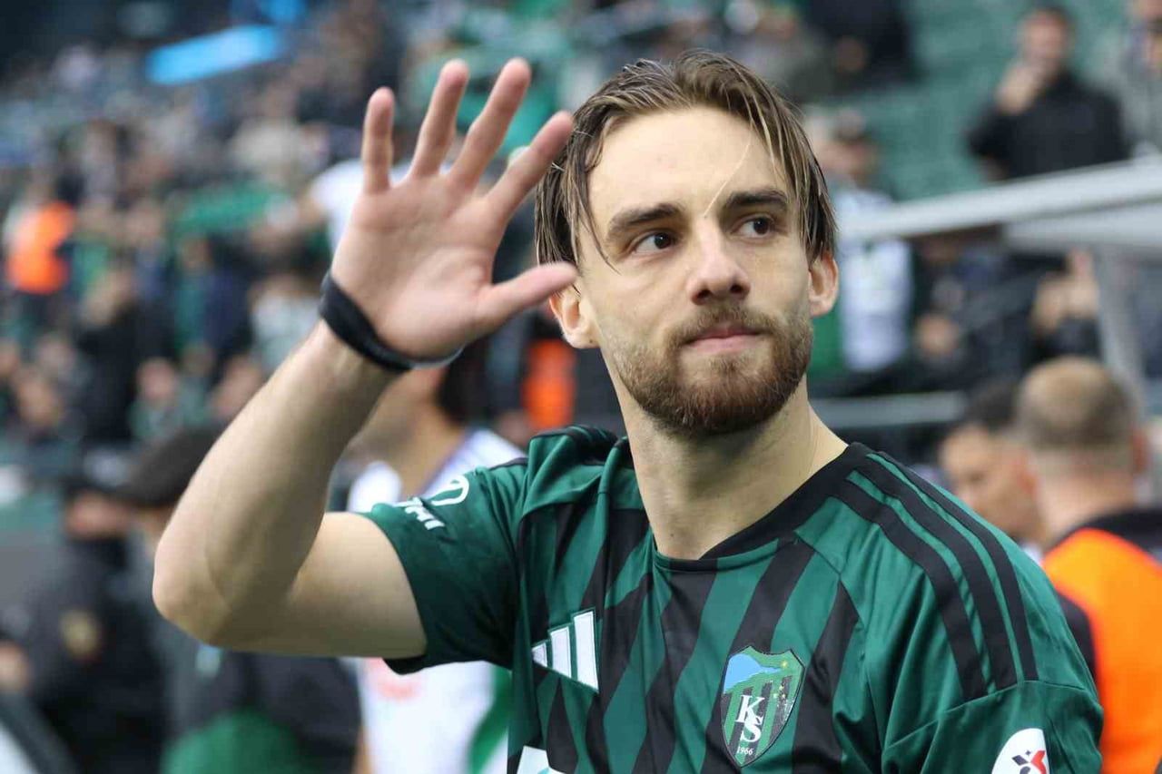 TRENDYOL SÜPER LİG'İN 10. HAFTASINDA KOCAELİSPOR, SAHASINDA ÇAYKUR RİZESPOR İLE KARŞILAŞIYOR....
