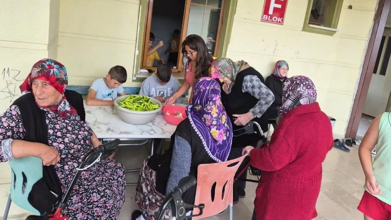 SİNOP AİLE VE SOSYAL HİZMETLER İL MÜDÜRLÜĞÜ’NE BAĞLI ÇOCUK EVLERİ SİTESİ’NDE KALAN MİNİKLER İLE...