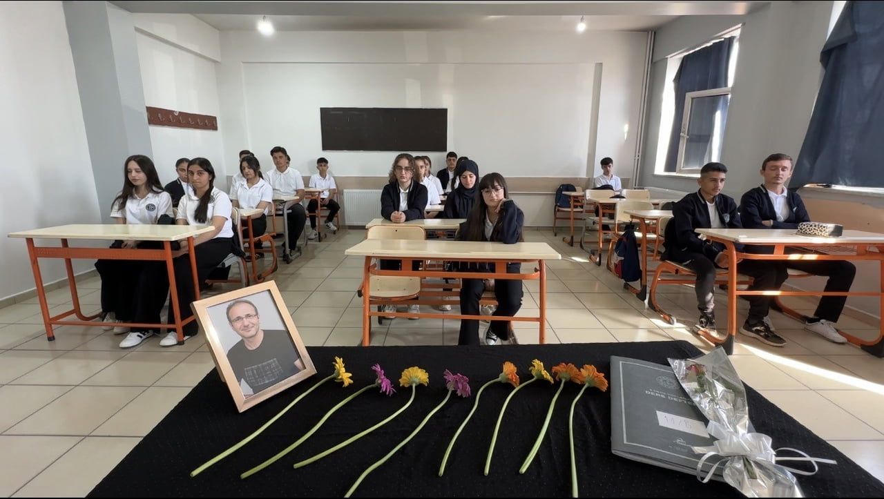 HAKKARİ’NİN YÜKSEKOVA İLÇESİNDE GEÇTİĞİMİZ AY GEÇİRDİĞİ HASTALIKTAN DOLAYI HAYATINI KAYBEDEN FİZİK...