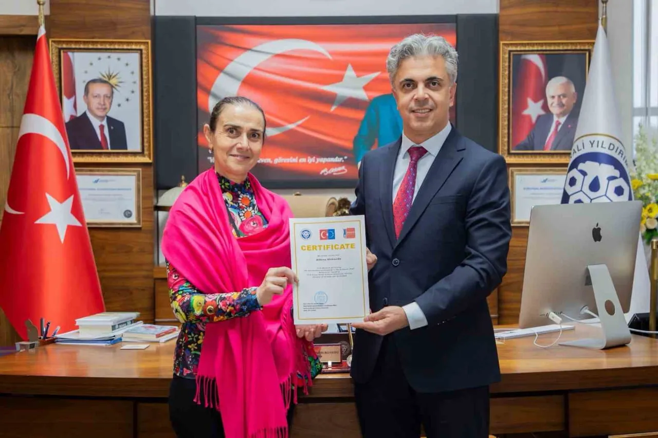 MASARYK ÜNİVERSİTESİ DİL MERKEZİNDE GÖREV YAPAN DOÇ. DR. ATHENA ALCHADZİU, ERASMUS+ PERSONEL...