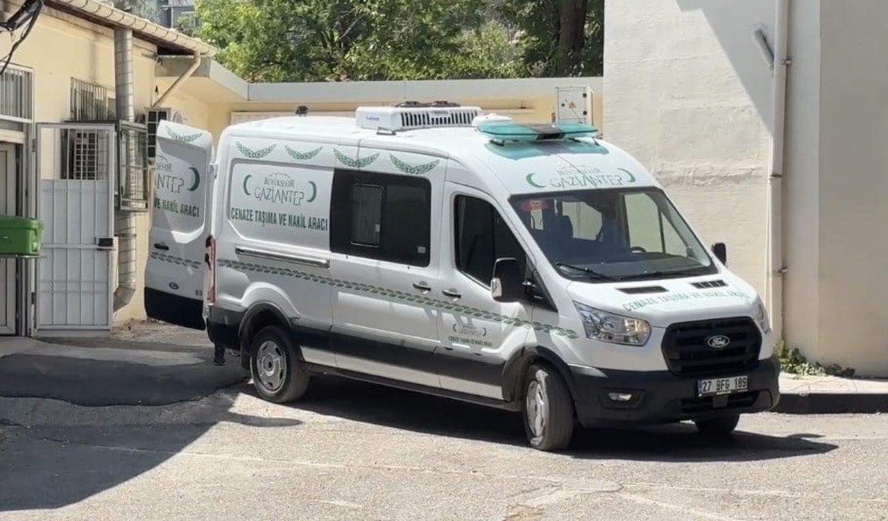 CENAZE, GAZİANTEP ADLİ TIP KURUMUNDA TAMAMLANAN İŞLEMLERİN ARDINDAN NİZİP İLÇESİNDE DEFNEDİLMEK...
