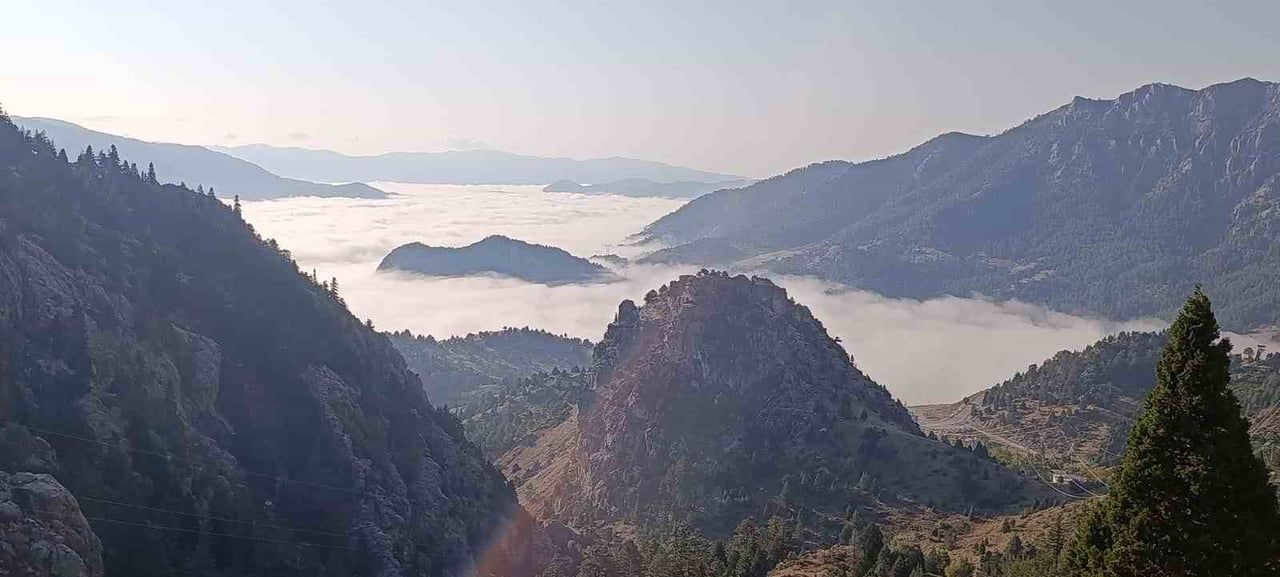 KAHRAMANMARAŞ’IN ANDIRIN İLÇESİNDE ETKİLİ OLAN SİS, MERYEMÇİL KALESİ VE GEBEN MAHALLESİ ÇEVRESİNDE...