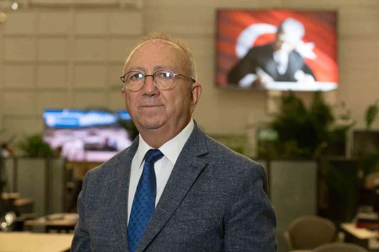 EGE ÜNİVERSİTESİ ZİRAAT FAKÜLTESİ TOPRAK BİLİMİ VE BİTKİ BESLEME BÖLÜMÜ ÖĞRETİM ÜYESİ PROF. DR....