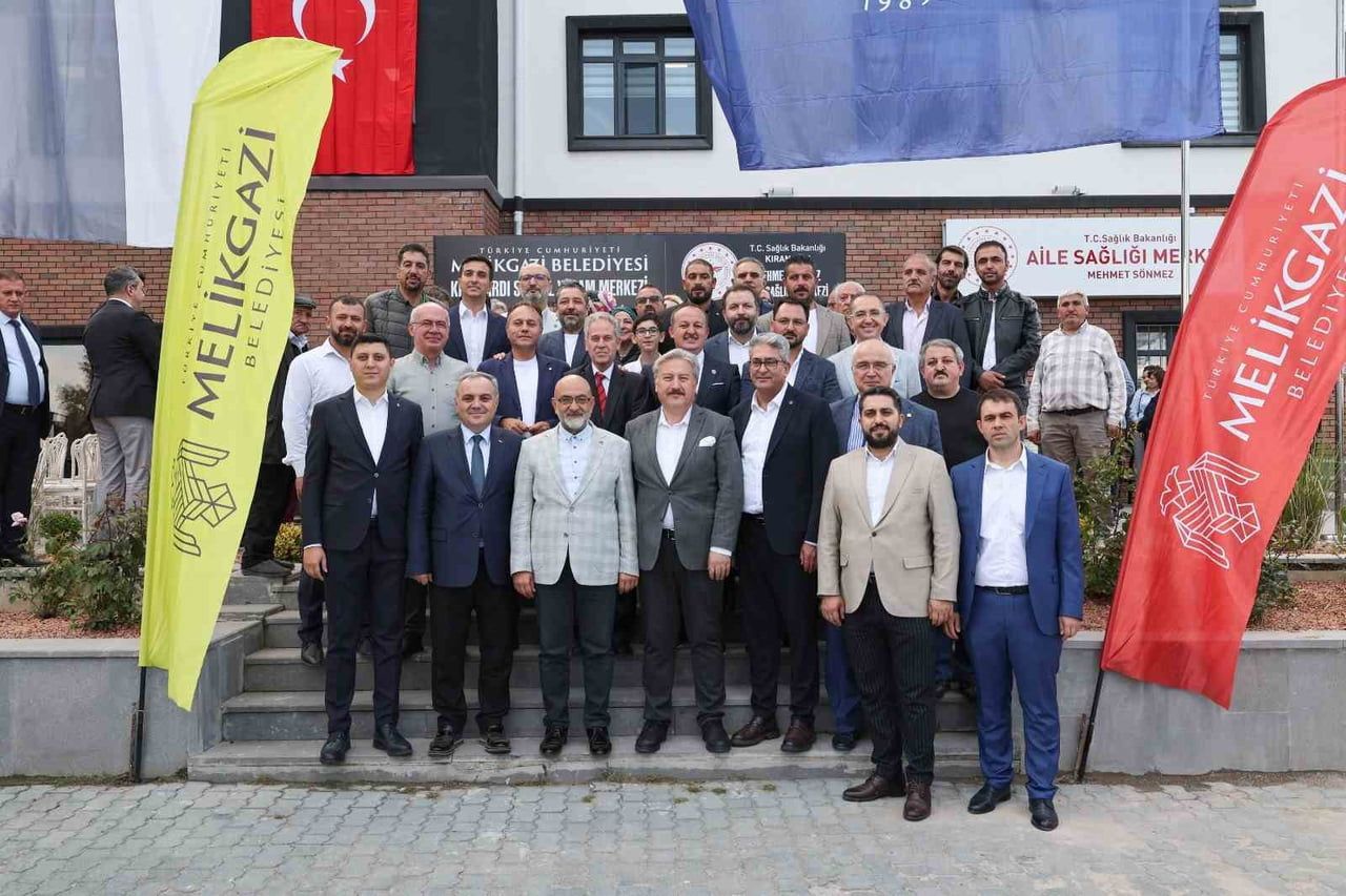 MELİKGAZİ BELEDİYESİ, KIRANARDI MAHALLESİ’NDE HAYIRSEVER İŞ BİRLİĞİYLE HAYATA GEÇİRDİĞİ İÇERİSİNDE...