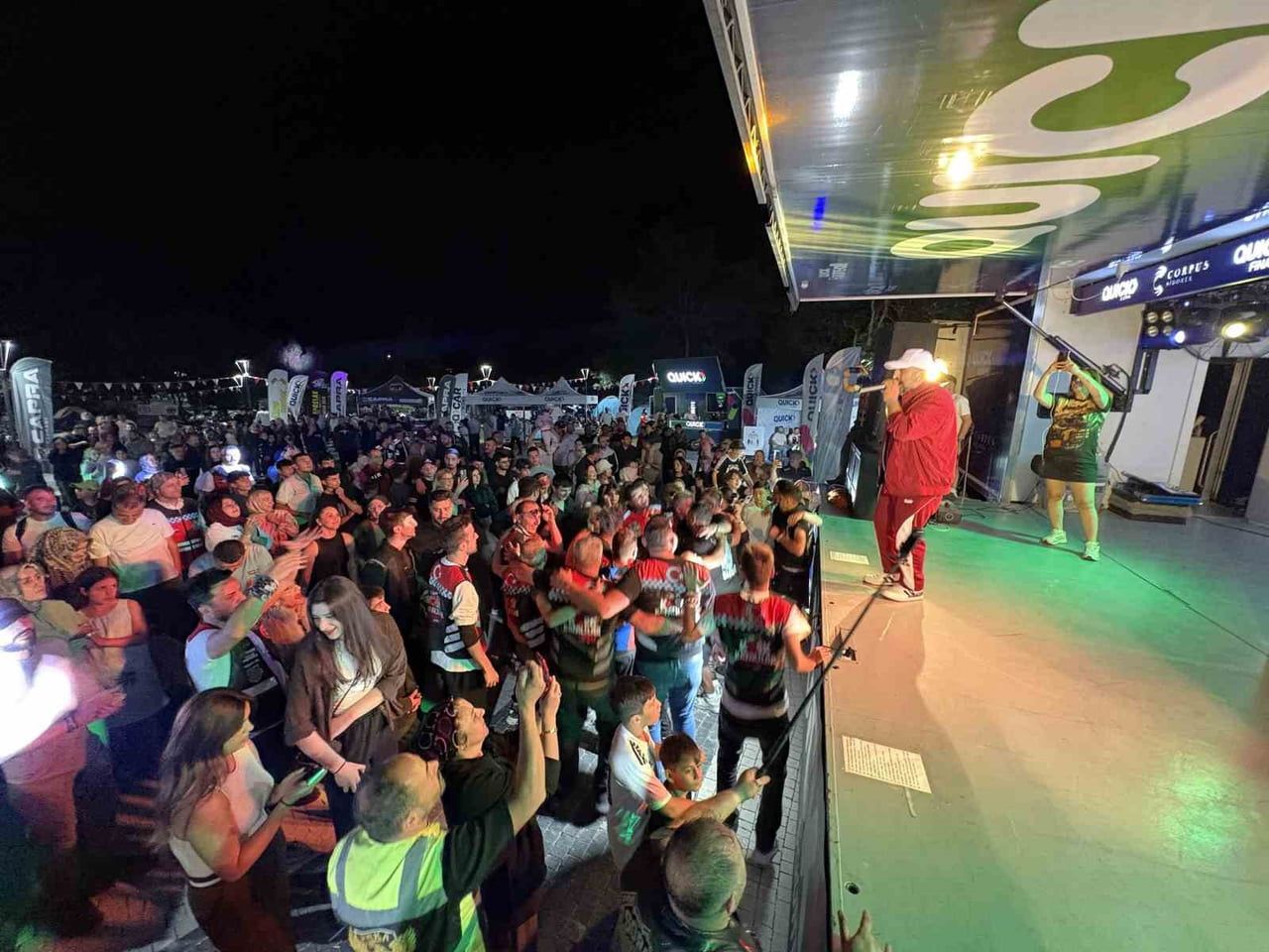 DÜZENLENEN RAP KONSERİ VATANDAŞLARA UNUTULMAZ BİR GECE YAŞATTI.