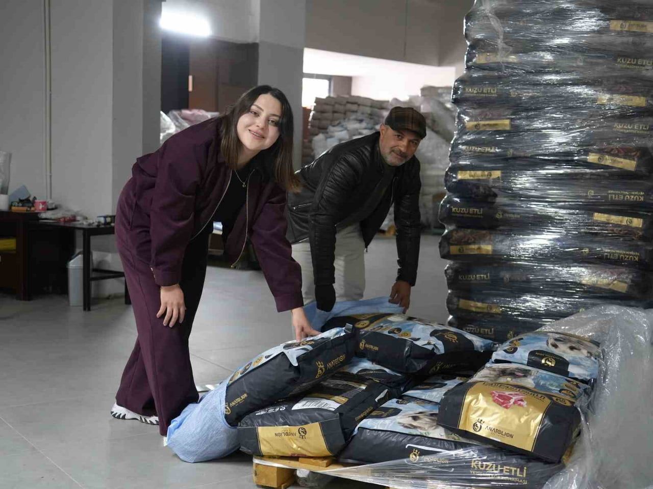 ILGIN USLUBAŞ, BABASI DAVUT USLUBAŞ İLE BİRLİKTE KENDİ MARKASINI KURDU.