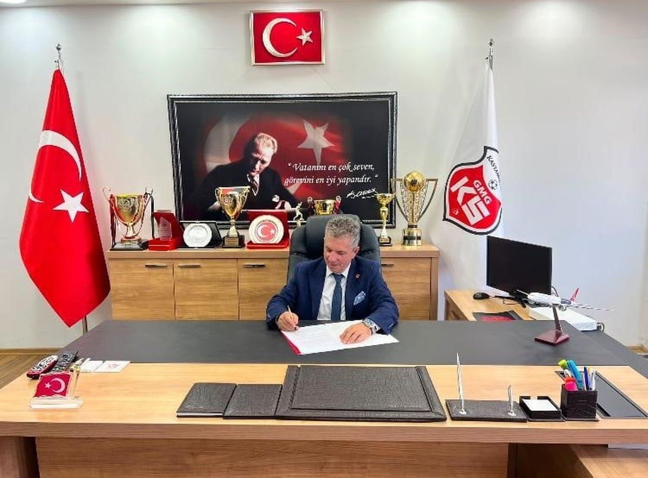 TFF 2. LİG EKİPLERİNDEN KASTAMONUSPOR'DA YENİ BİR DÖNEM RESMEN BAŞLADI. BAŞKANLIK GÖREVİNİ...